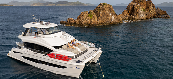 Aquila 54 on the water