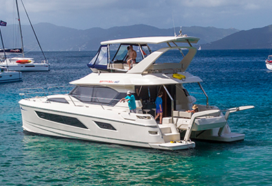 Power Catamaran in the BVI