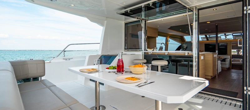 Aft Deck and Bar of MarineMax 545