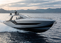 azimut verve 48 on the water