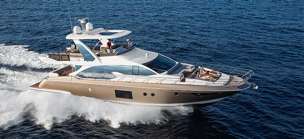 Azimut 66 Flybridge cruising through water