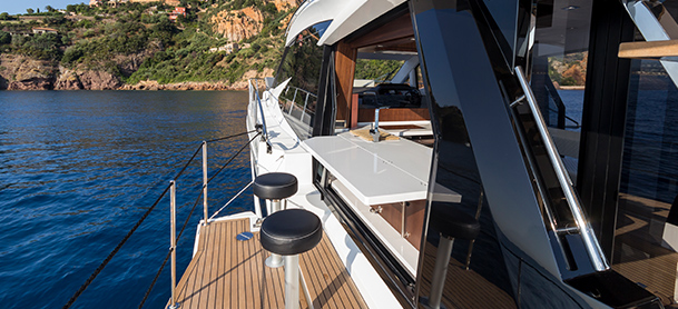 Stool seating on yacht