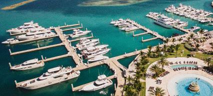 boats docked at a marinemax getaway