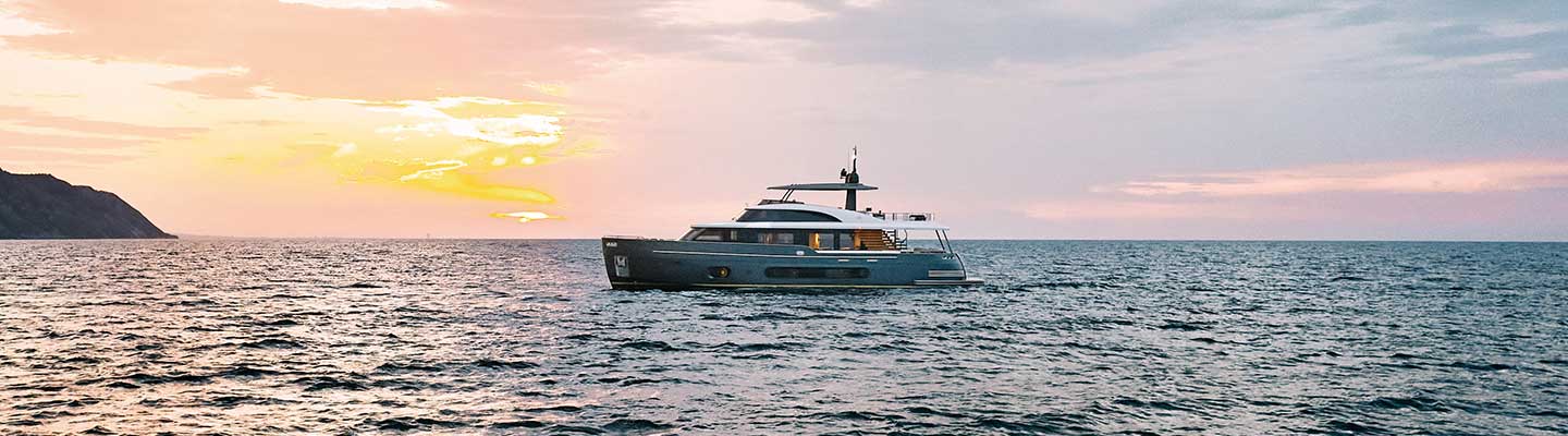 Trawler vs. Motor Yacht: Your Questions Answered