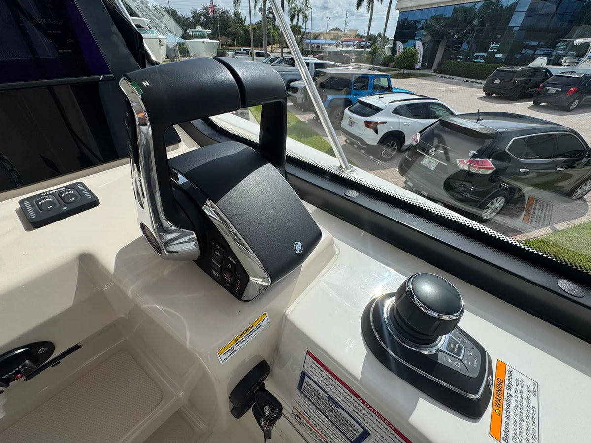 2026 Boston Whaler 325 CONQUEST 32.0 feet, Stuart, Florida #36