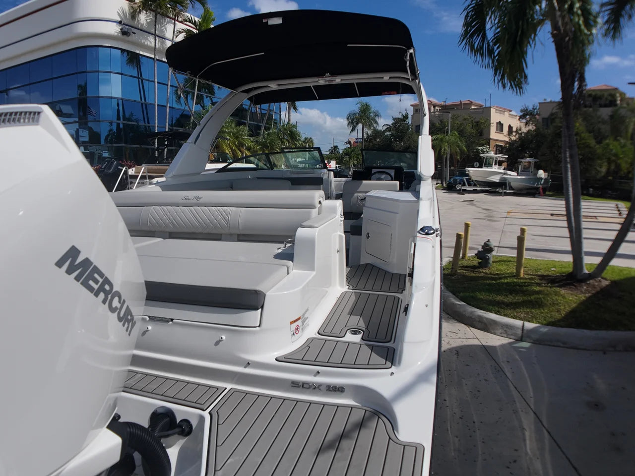 2027 Sea Ray SDX 290 Outboard 29.0 feet, Pompano Beach, Florida #9