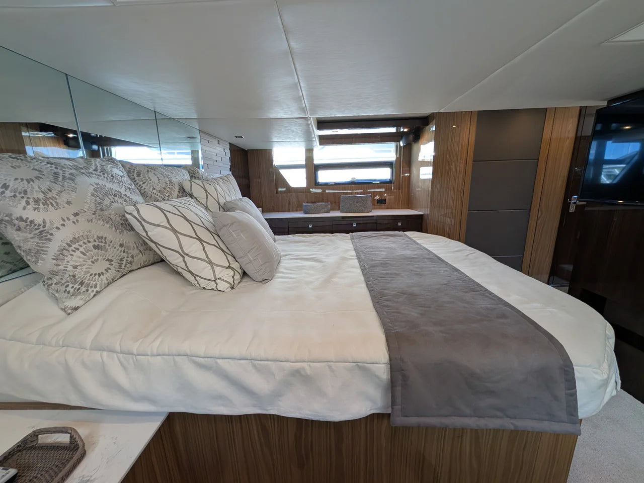 2022 Cruisers Yachts 54 Cantius 54.0 feet, Grasonville, MD #114