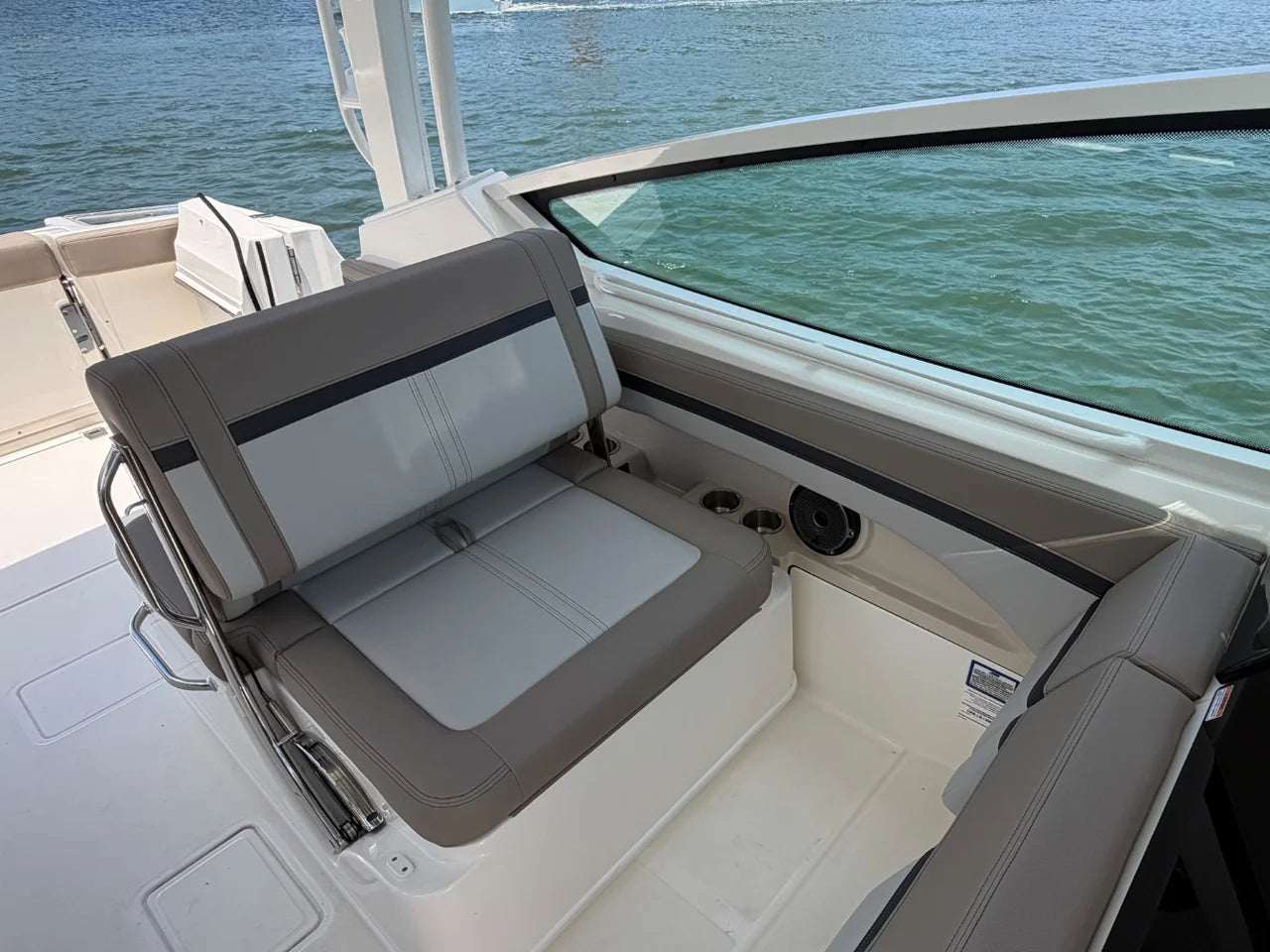 2026 Boston Whaler 280 Vantage 28.0 feet, Jupiter, Florida #18