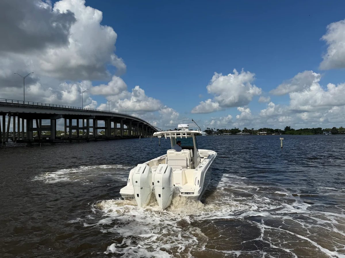 2026 Boston Whaler 330 Outrage 33.0 feet, Stuart, Florida #7