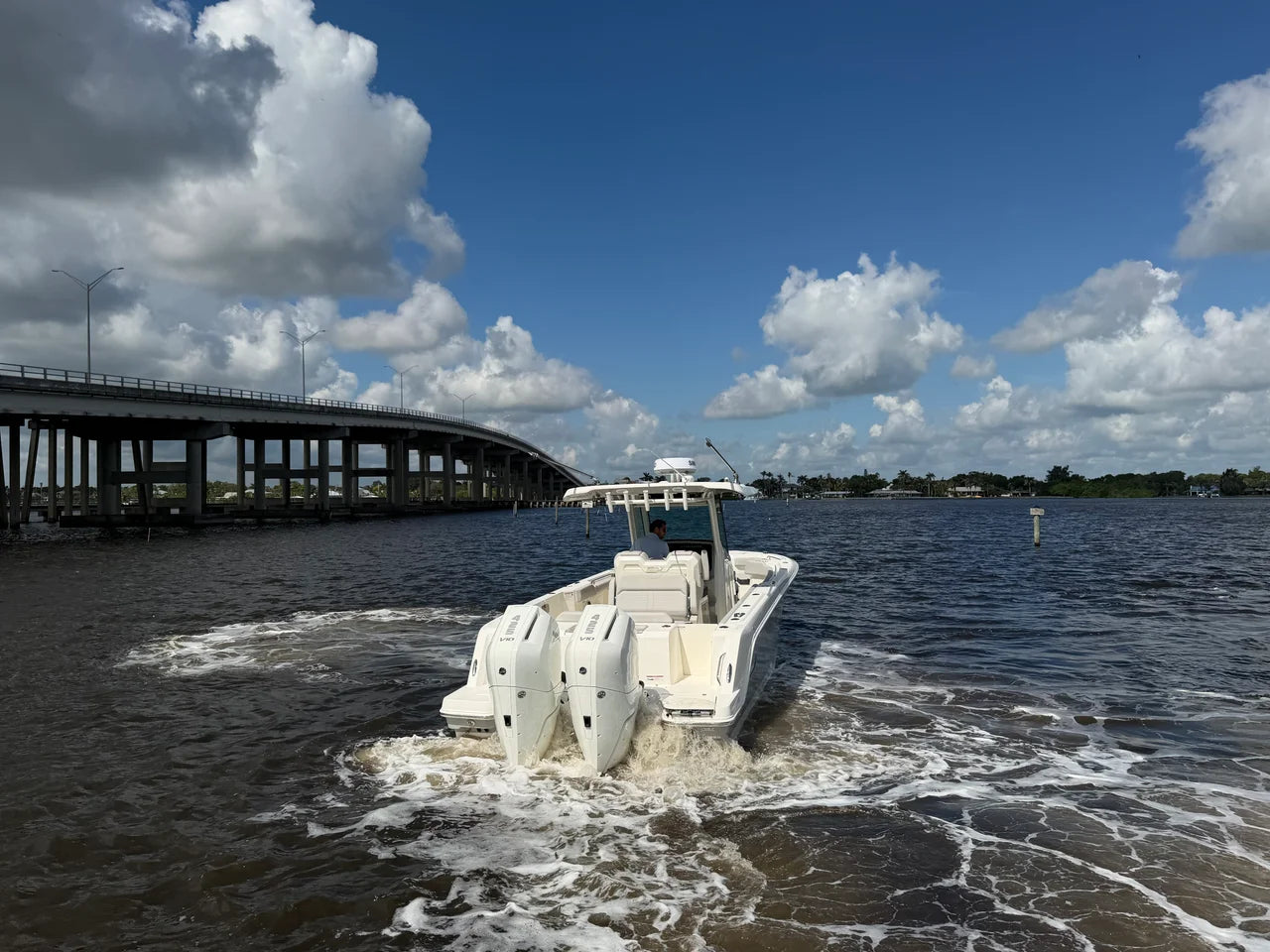 2026 Boston Whaler 330 Outrage 33.0 feet, Stuart, Florida #7