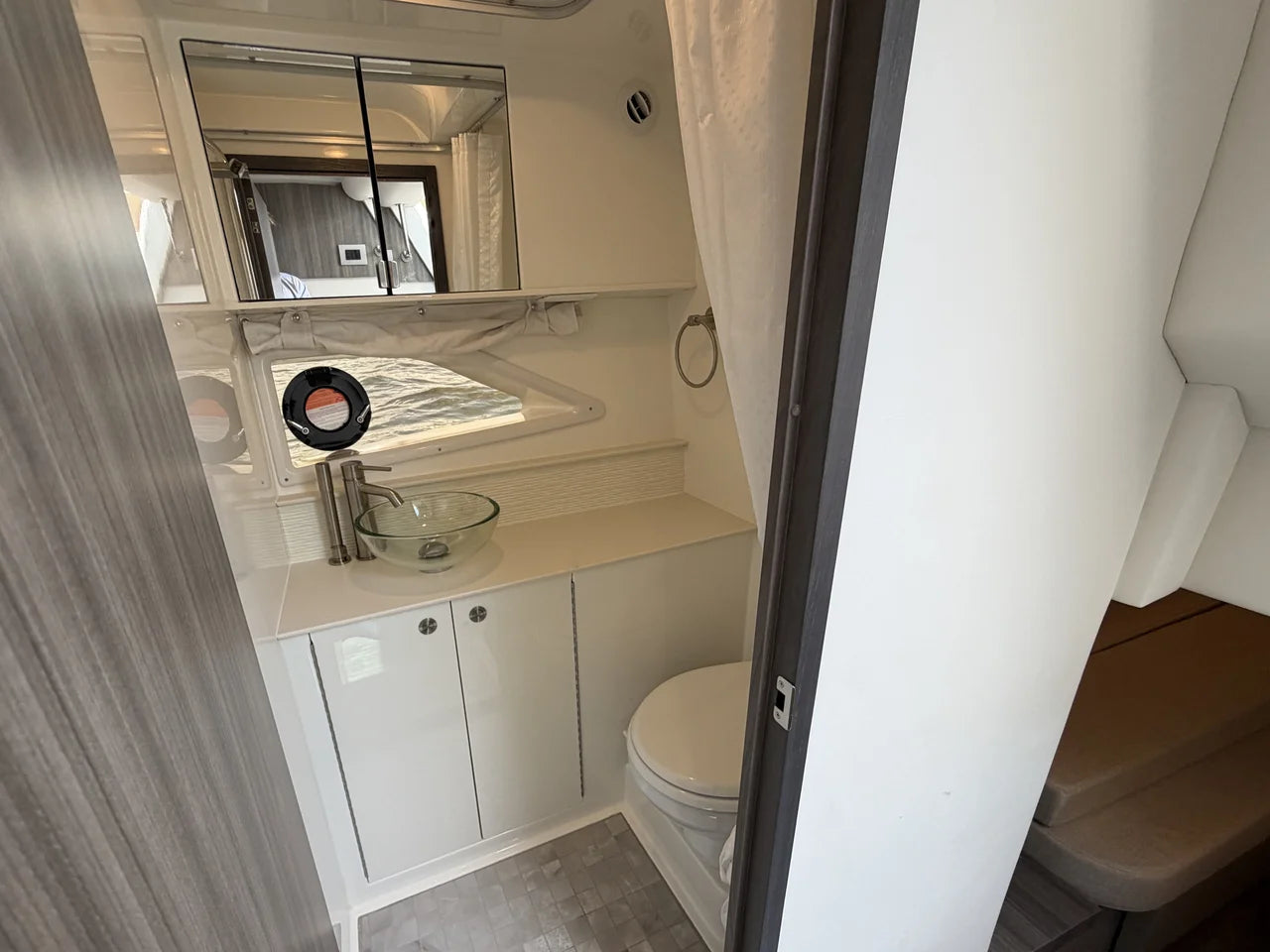 2026 Sea Ray Sundancer 320 Outboard 32.0 feet, Miami, FL #64