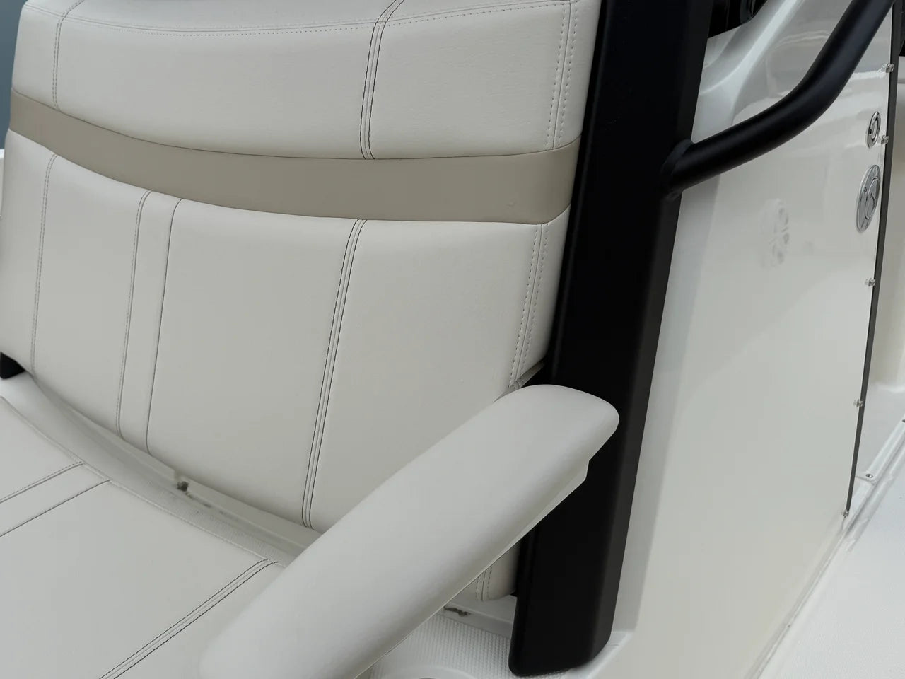 2026 Boston Whaler 250 Dauntless 25.0 feet, Panama City, FL #40