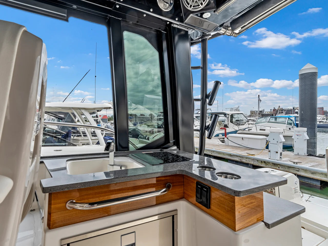 2026 Boston Whaler 365 Conquest 36.0 feet, Quincy, MA #23