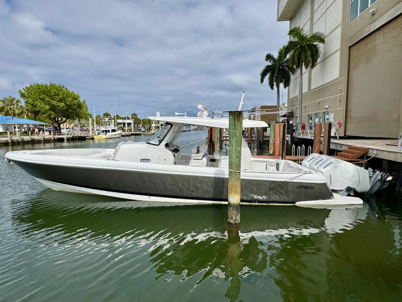 2024 Intrepid 427 NOMAD SE 42.0 feet, Dania, FL #1