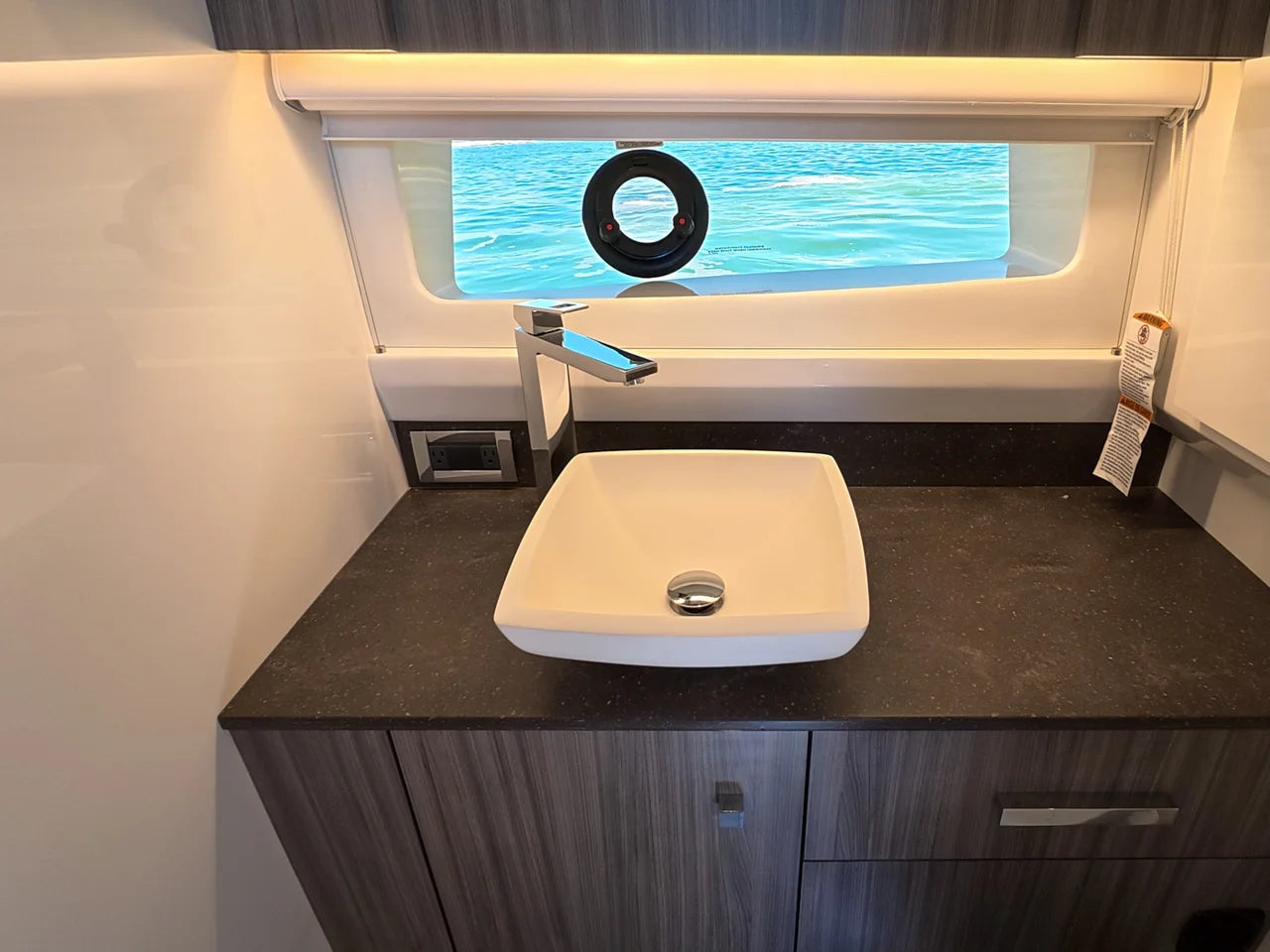 2026 Sea Ray SLX 400 Outboard 40.0 feet, New York, New York #52