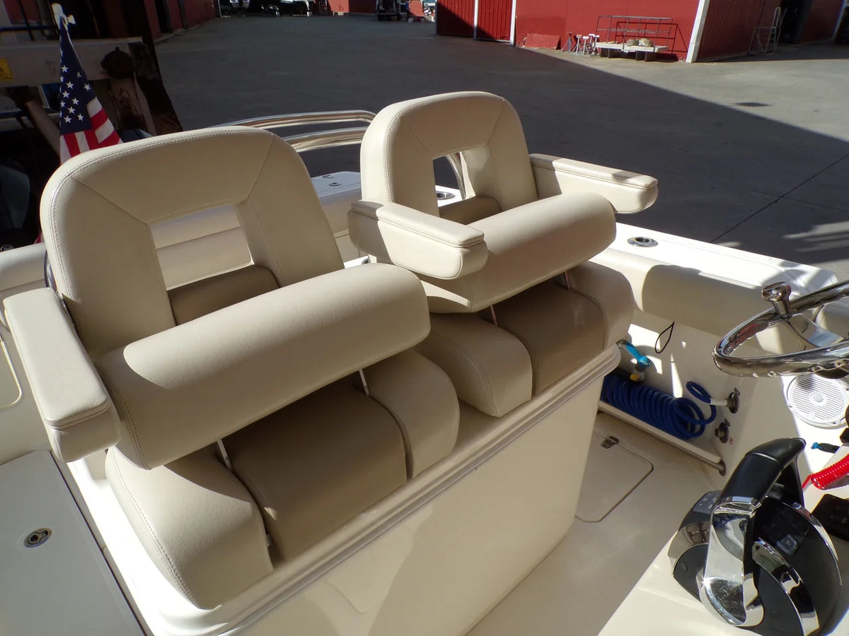 2019 Boston Whaler 250 OUTRAGE 25.0 feet, Naples, FL #24