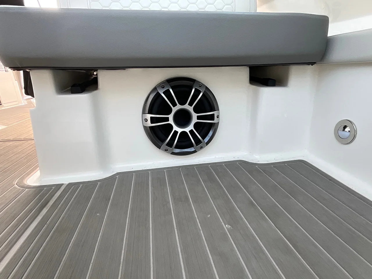 2024 Sea Ray 320 SUNDANCER OB 34.0 feet, Jacksonville Beach, Florida #19