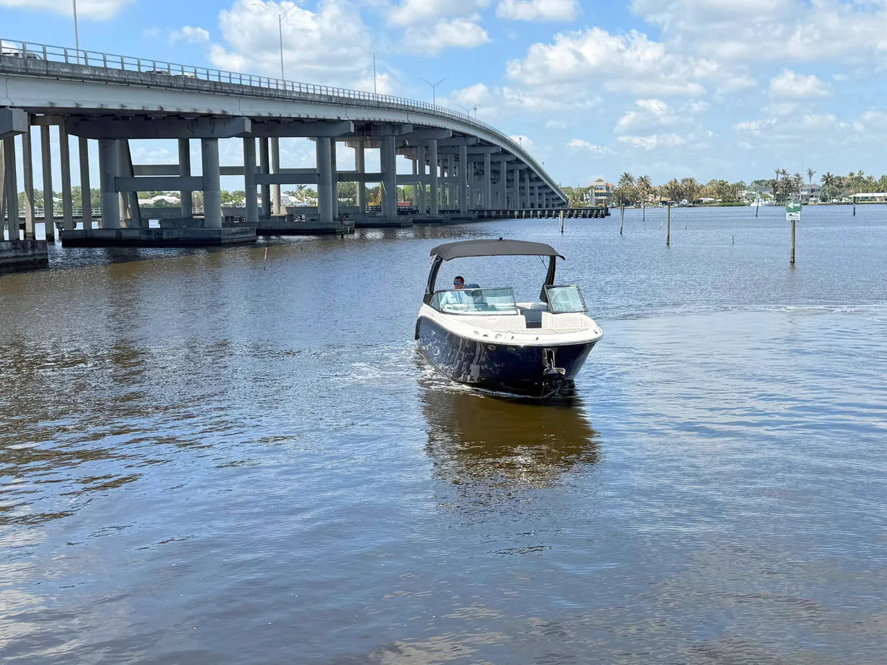 2025 Sea Ray 270 SDX OB 27.0 feet, Stuart, Florida #3