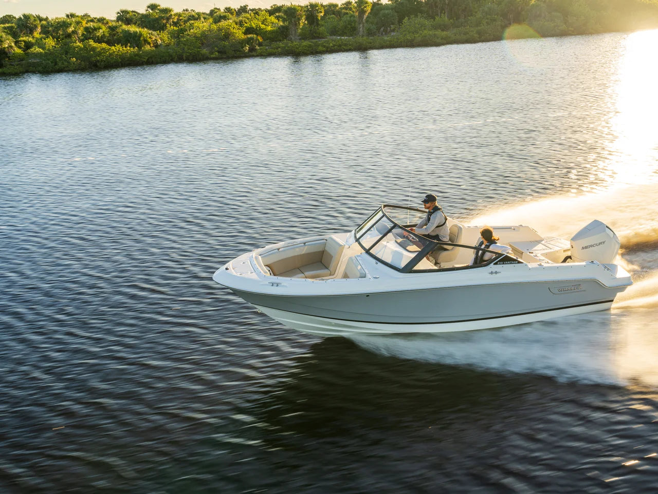 2026 Boston Whaler 210 Vantage 21.0 feet, Inuvik, Northwest Territories #3