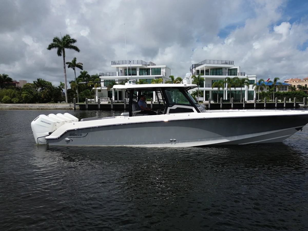 2027 Boston Whaler 380 Outrage 38.0 feet, Pompano Beach, Florida #11