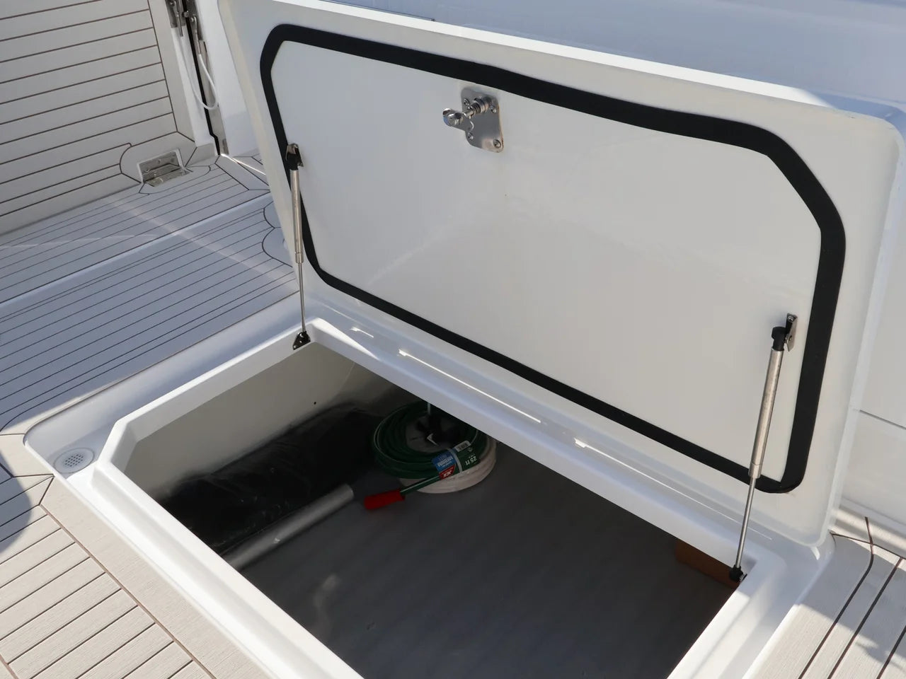 2026 Cruisers Yachts 38 VTR EC 38.0 feet, Naples, Florida #77