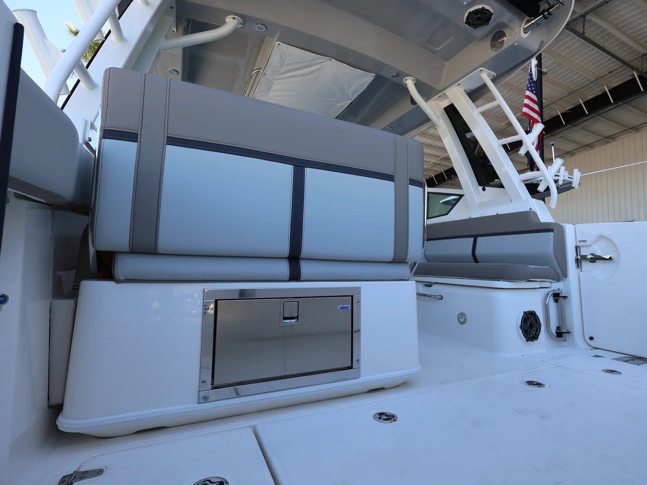 2026 Boston Whaler 330 Vantage 33.0 feet, Naples, Florida #10