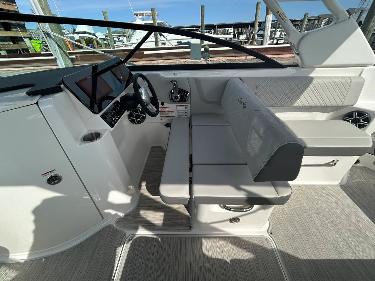 2026 Sea Ray SDX 270 Outboard 27.0 feet, Grasonville, MD #21
