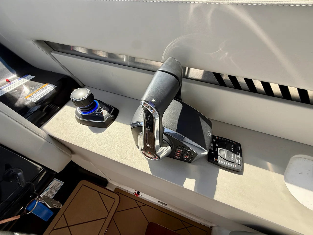 2024 Cruisers Yachts 42 GLS OB 42.0 feet, Fort Myers, FL #38