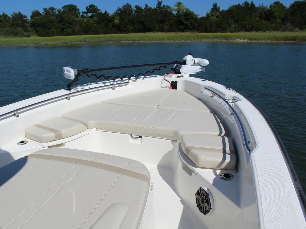 2025 Boston Whaler 250 DAUNTLESS 25.0 feet, Wilmington, NC #14