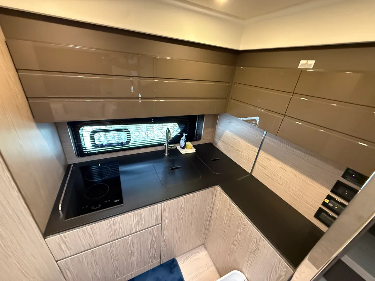 2021 Azimut 45 ATLANTIS 45.0 feet, Cape Coral, FL #24