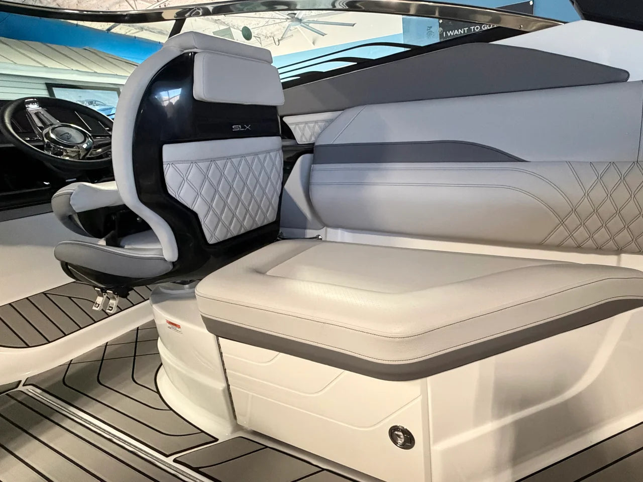 2026 Sea Ray SLX 260 Outboard 26.0 feet, Venice, Florida #9