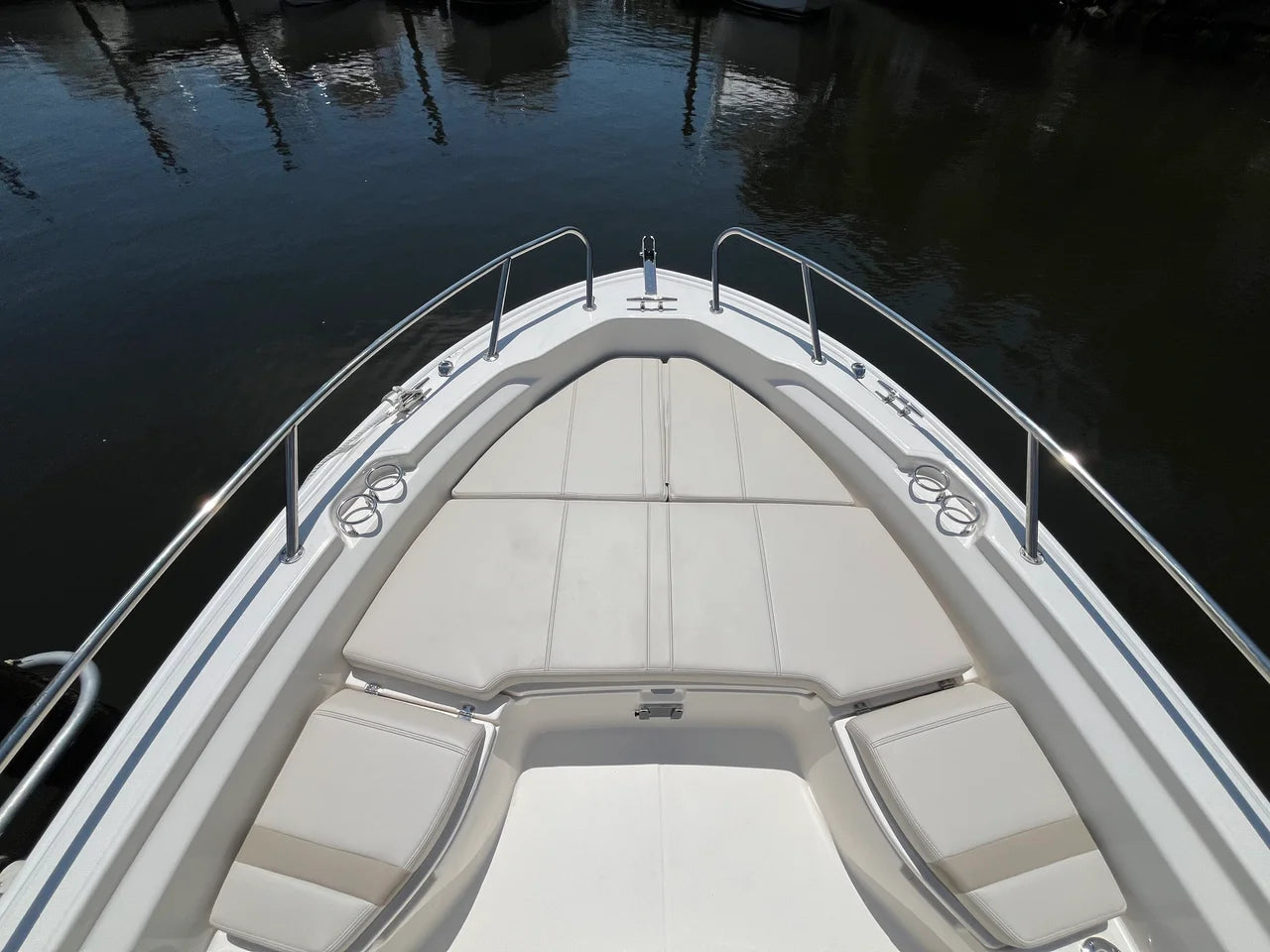 2026 Boston Whaler 250 Dauntless 25.0 feet, South Kingstown, Rhode Island #24