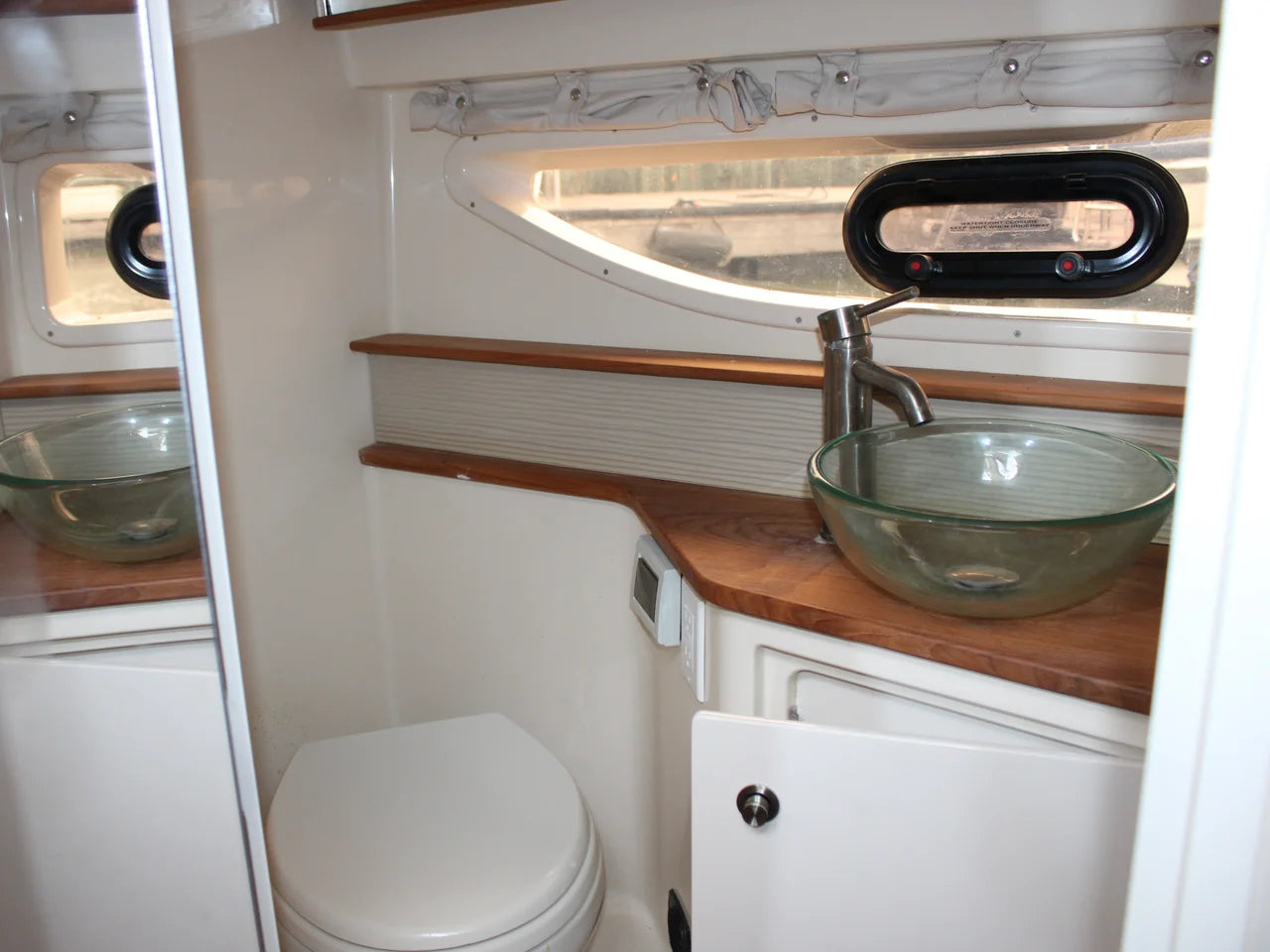 2018 Sea Ray 350 SUNDANCER 35.0 feet, Seabrook, TX #90