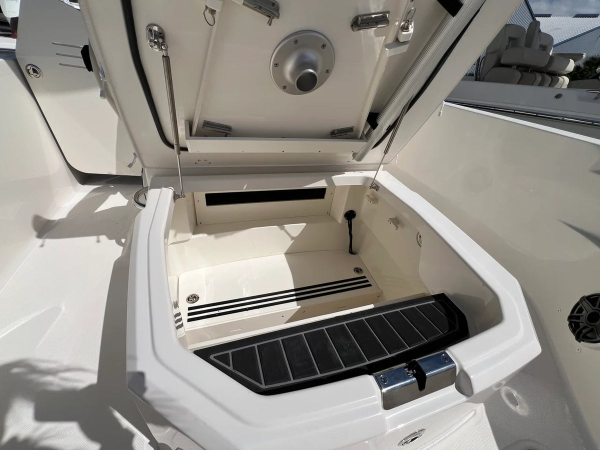 2027 Boston Whaler 280 Dauntless 28.0 feet, Venice, Florida #31