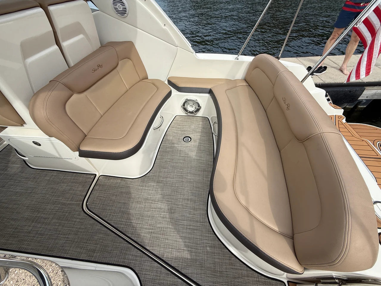 2016 Sea Ray 330 SUNDANCER 33.0 feet, Lake Ozark, MO #17
