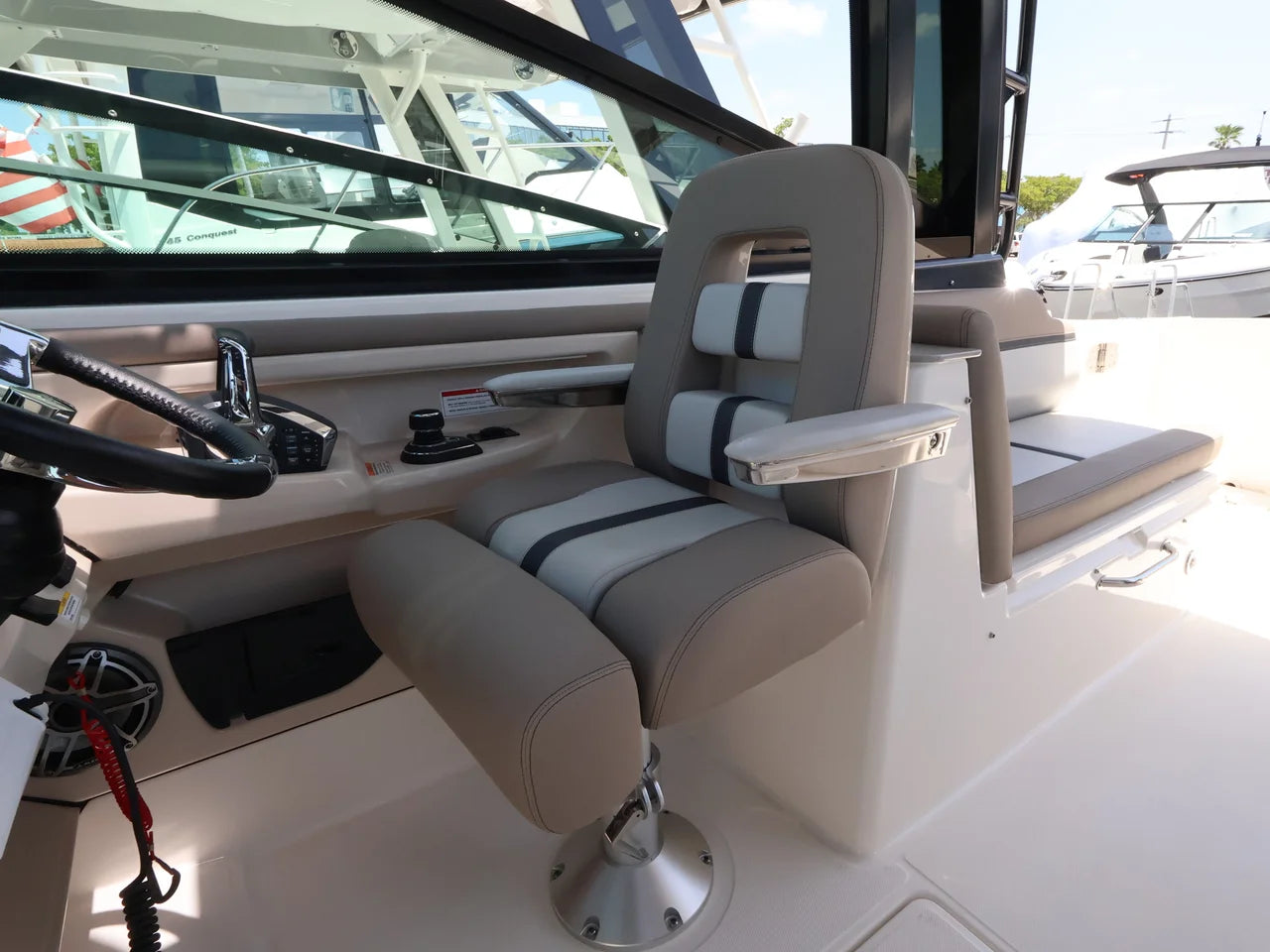 2026 Boston Whaler 330 Vantage 33.0 feet, Naples, Florida #24