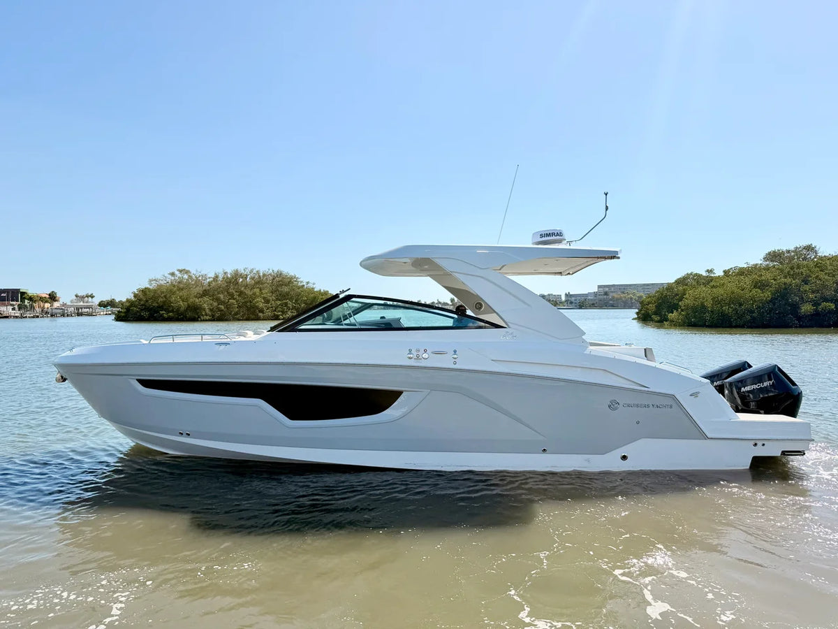 2026 Cruisers Yachts 34 GLS Outboard 34.0 feet, St Petersburg, FL #20