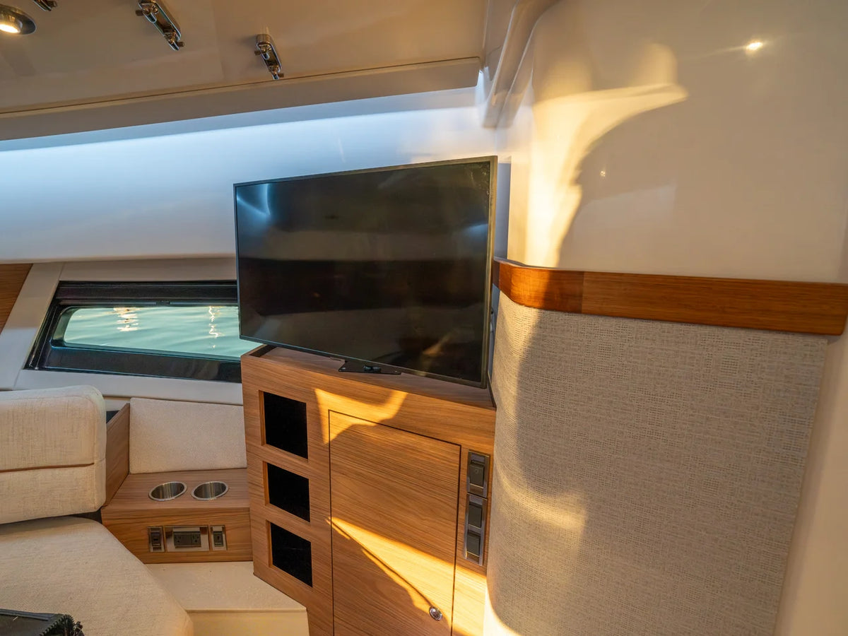 2026 Boston Whaler 365 Conquest 36.0 feet, Wrightsville Beach, North Carolina #31