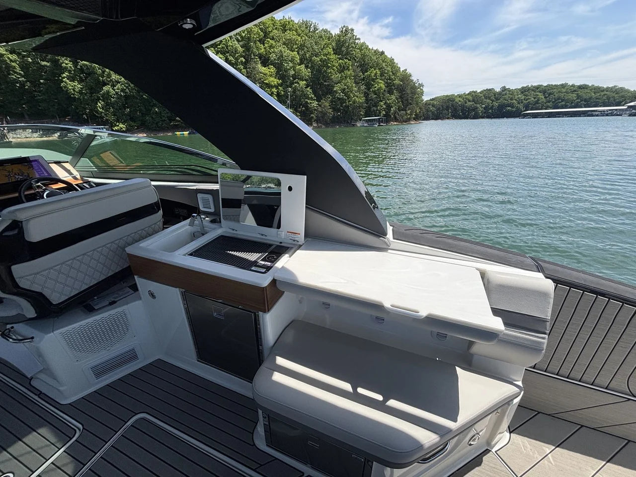 2026 Sea Ray SLX 360 OUTBOARD 36.0 feet, Westbrook, Connecticut #13