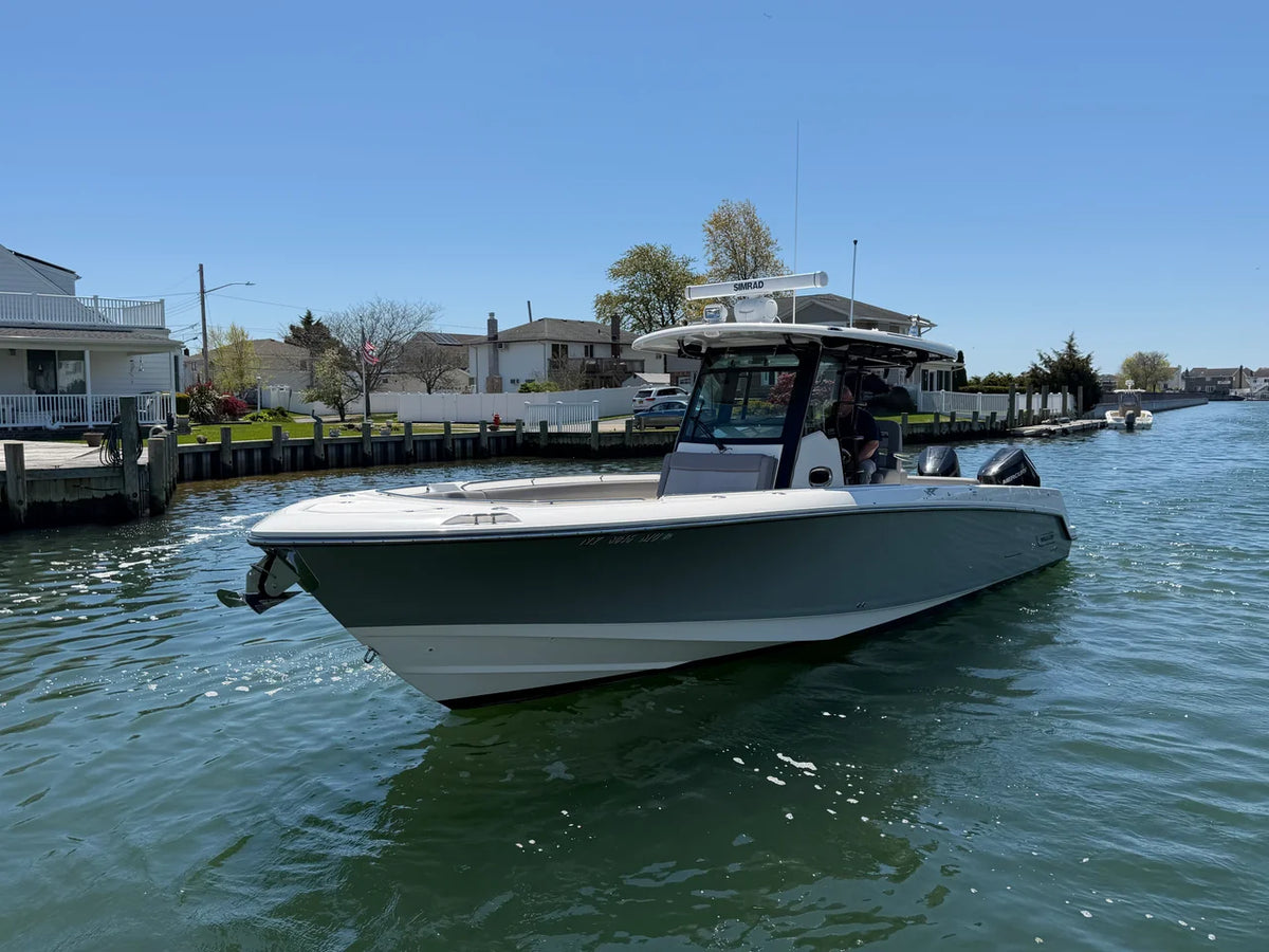 2024 Boston Whaler 330 OUTRAGE 33.0 feet, Seaford, NY #4