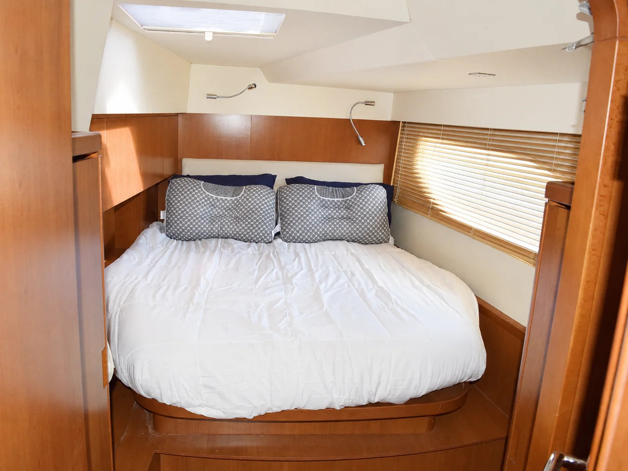 2018 Aquila 48 48.0 feet, Thunderbolt, GA #31