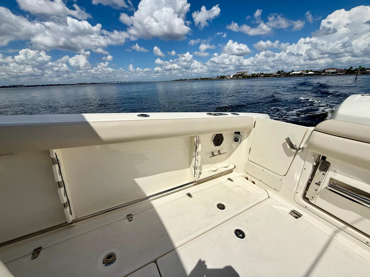 2022 Boston Whaler 350 OUTRAGE 35.0 feet, Fort Myers, FL #12