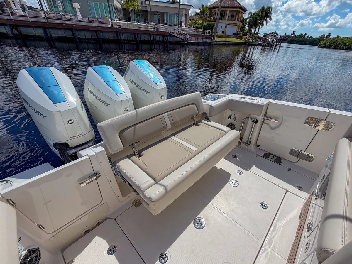 2027 Boston Whaler 350 Realm 35.0 feet, Fort Myers, FL #9