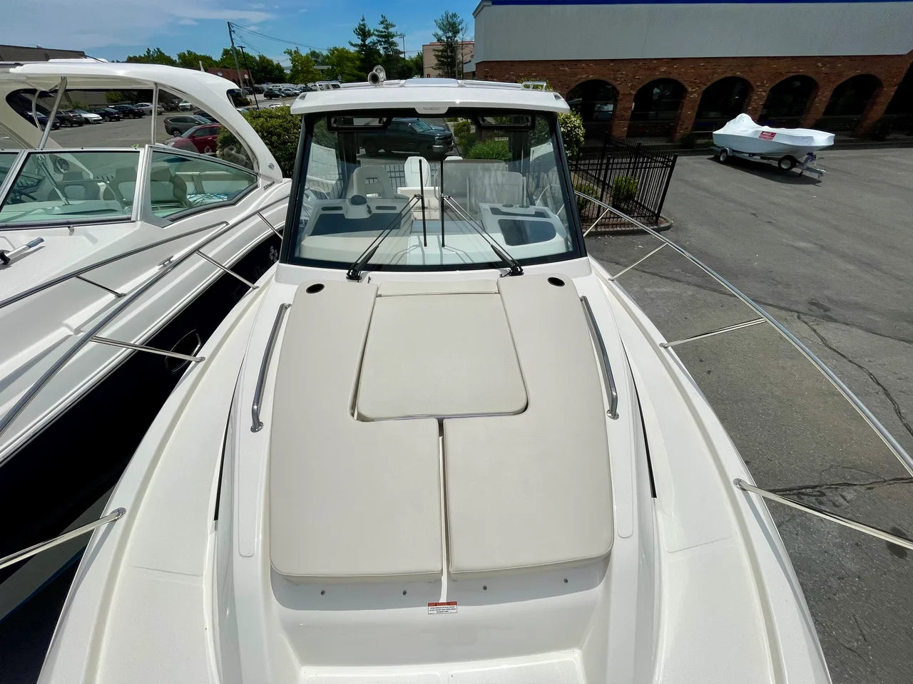 2026 Boston Whaler 325 Conquest 32.0 feet, Danvers, Massachusetts #28