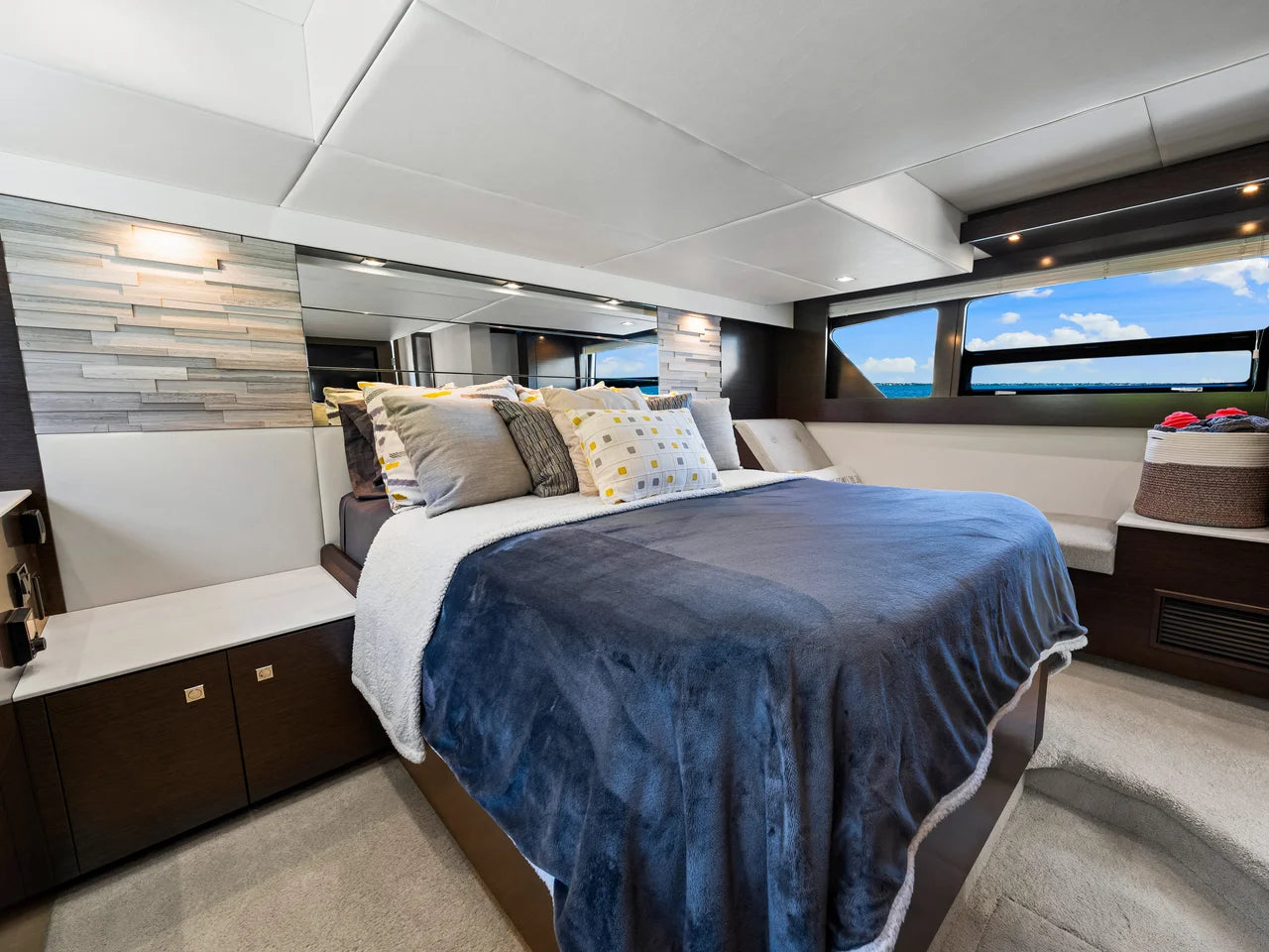 2020 Cruisers Yachts 50 CANTIUS 49.0 feet, Venice, Florida #64