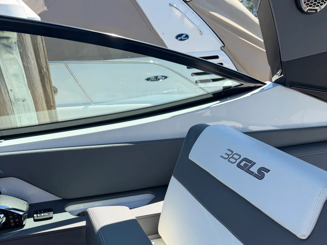 2024 Cruisers Yachts 38 GLS 38.0 feet, Excelsior, Minnesota #30