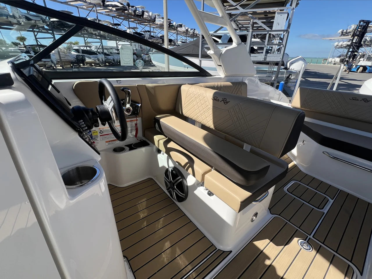 2026 Sea Ray SDX 250 Outboard 25.0 feet, Sarasota, FL #17