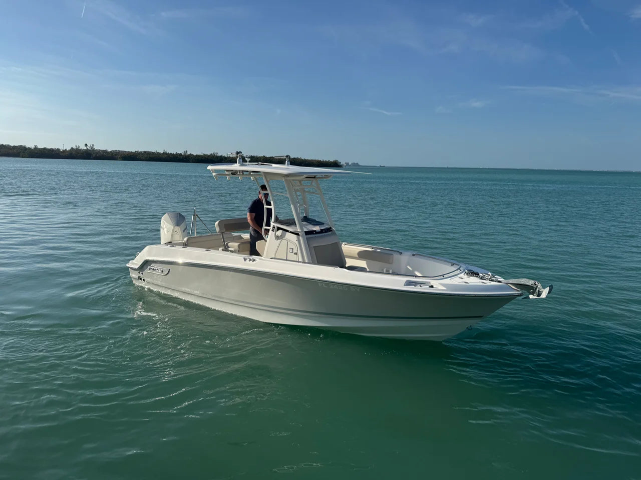 2021 Boston Whaler 230 OUTRAGE 23.0 feet, Sarasota, FL #1