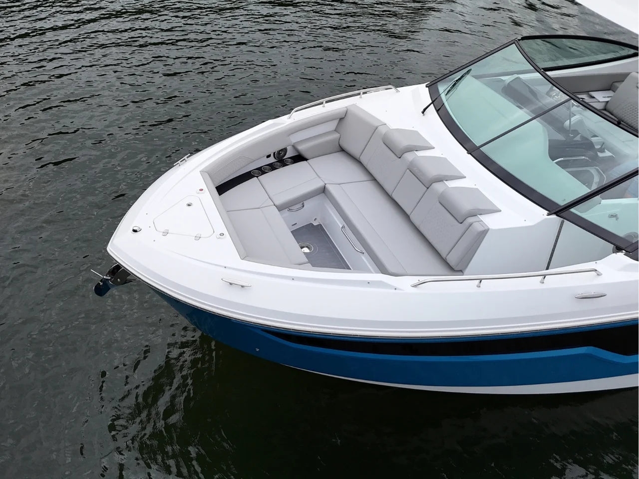 2026 Cruisers Yachts 38 GLS 37.0 feet, Lake Ozark, MO #8