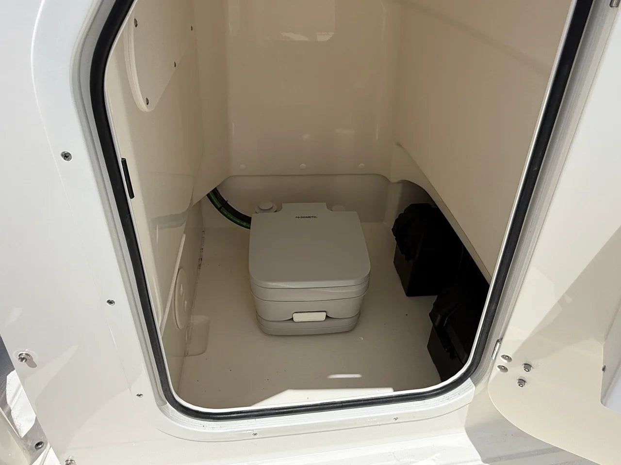 2027 Boston Whaler 210 Montauk 21.0 feet, Wrightsville Beach, North Carolina #20